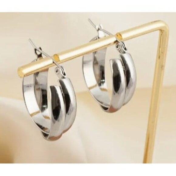 18k White Gold Plated Stainless Steel Hoop Earrings - Picture 3 of 4